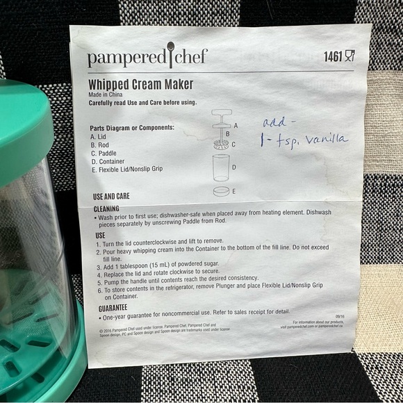 Pampered chef whipped cream maker - Picture 5 of 5